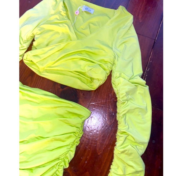 Lime Oh Polly Skirt Set! - Picture 2 of 5